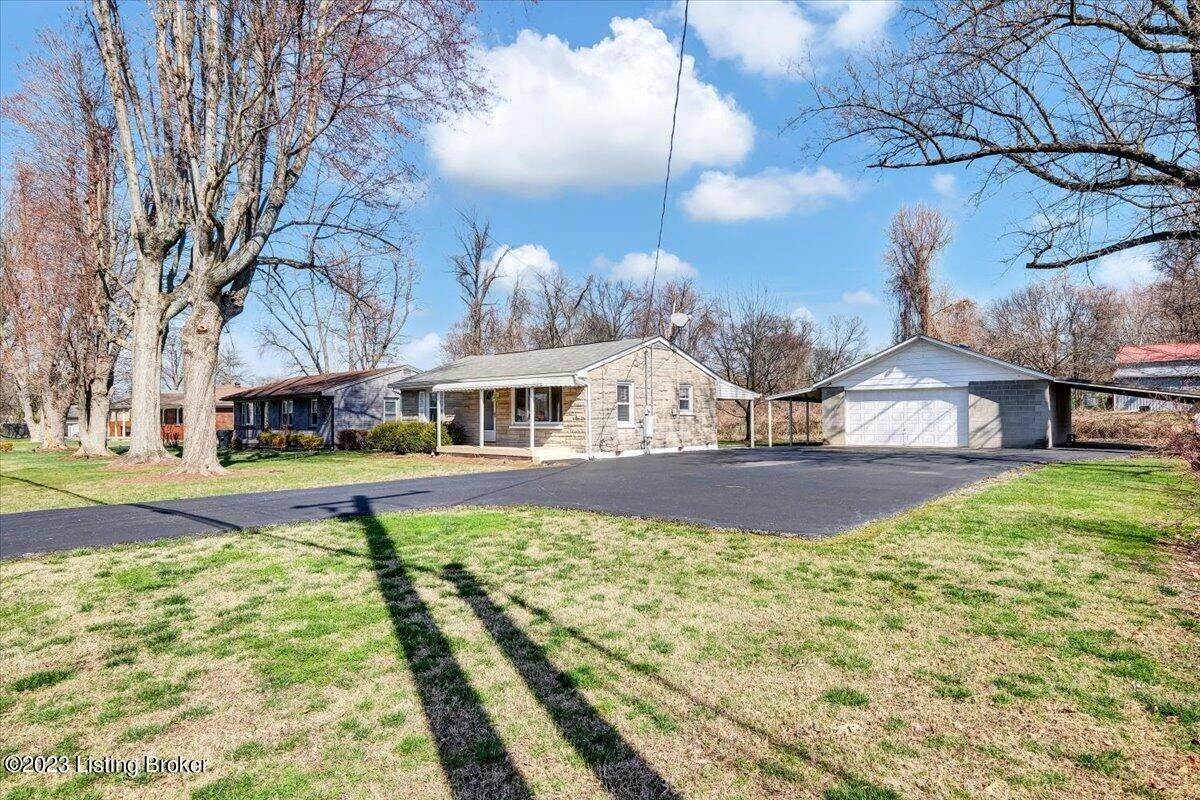 33. Single Family at Louisville, KY 40219