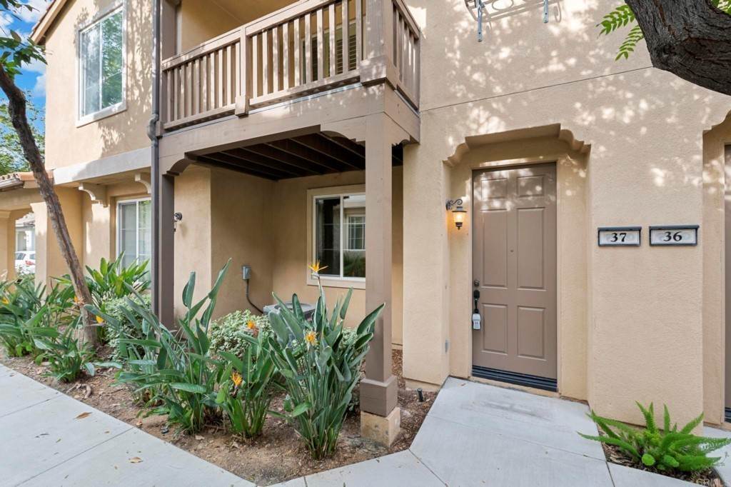 4. Condominium for Sale at Chula Vista, CA 91914