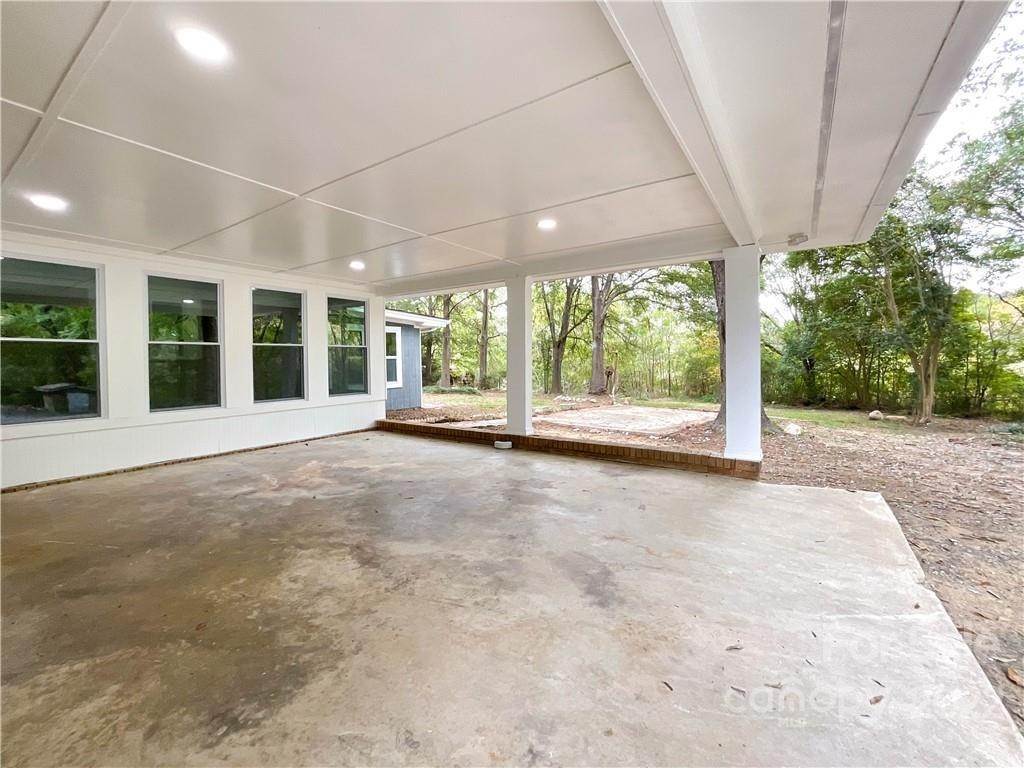 24. Single Family for Sale at Monroe, NC 28112