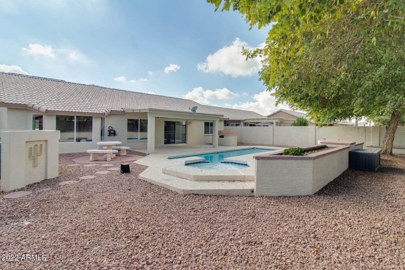 22. Single Family for Sale at Goodyear, AZ 85395