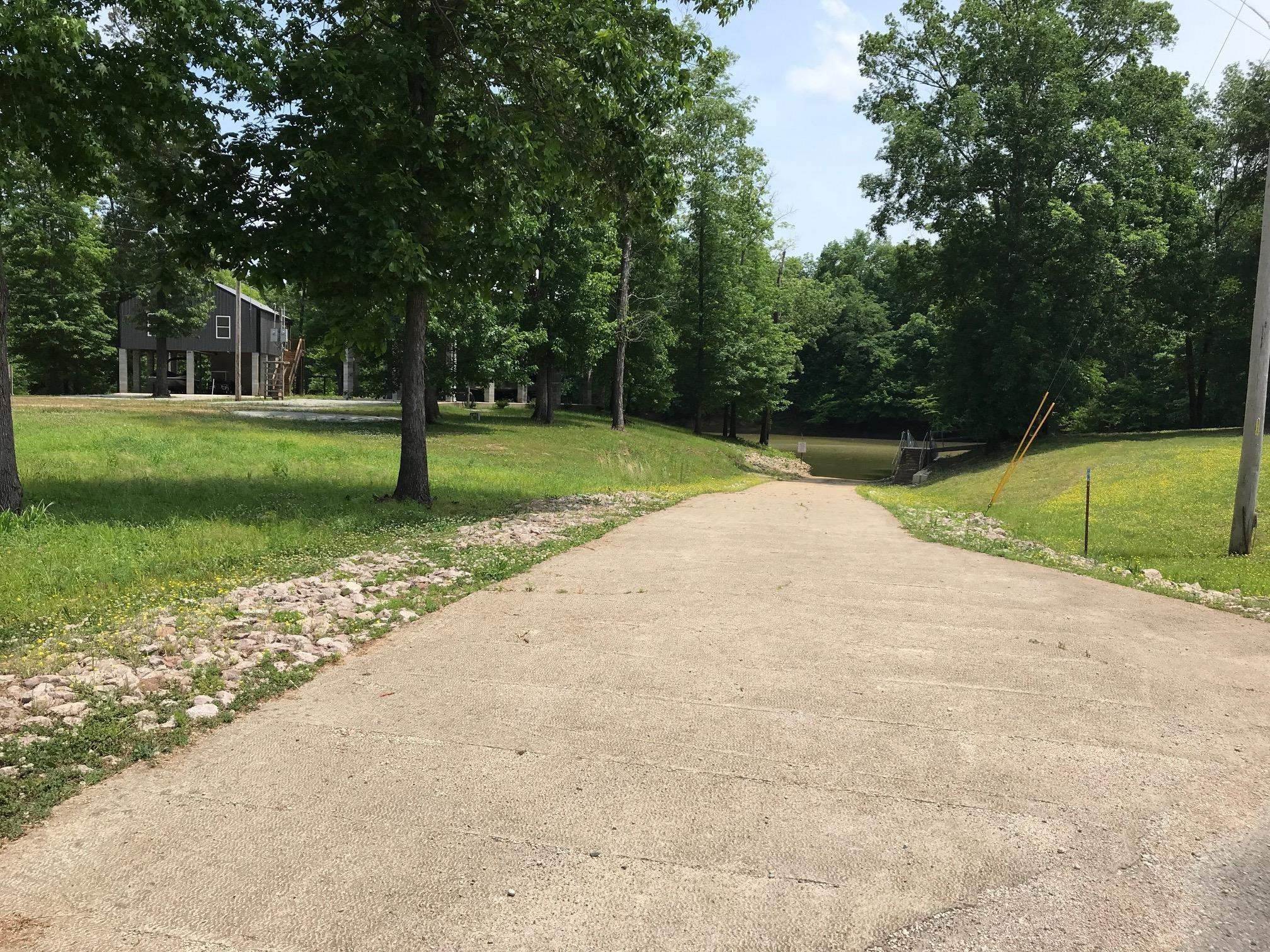 9. Land for Sale at Clifton, TN 38425