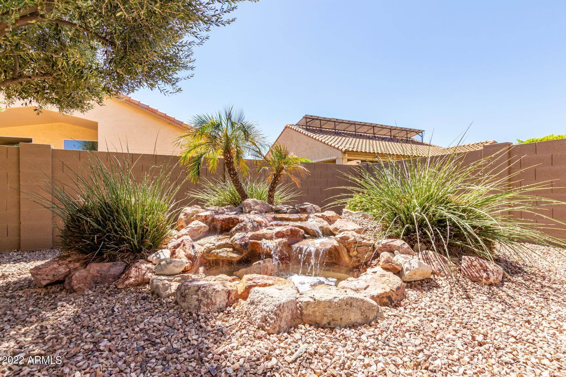 26. Single Family for Sale at Goodyear, AZ 85395