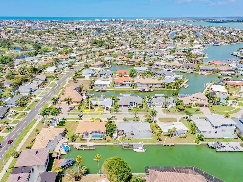 9. Single Family for Sale at Marco Island, FL 34145