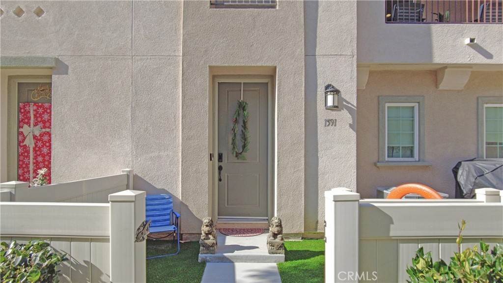 1. Townhouse for Sale at Chula Vista, CA 92154