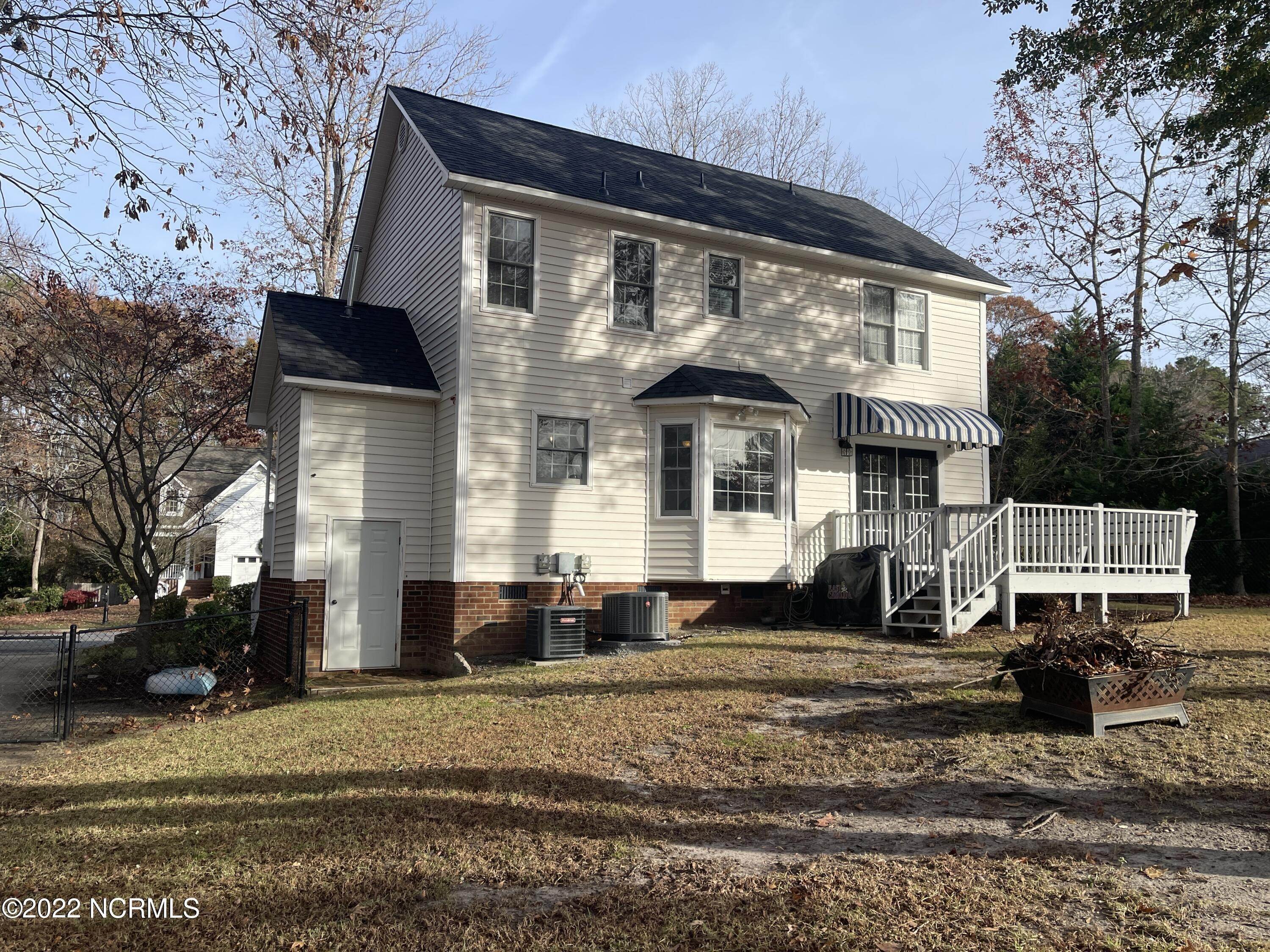 3. Single Family for Sale at Greenville, NC 27858