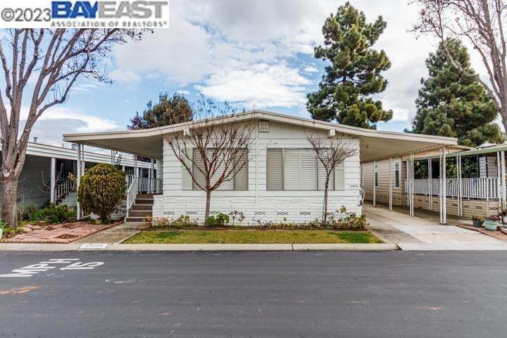 34. Mobile Home for Sale at Hayward, CA 94544