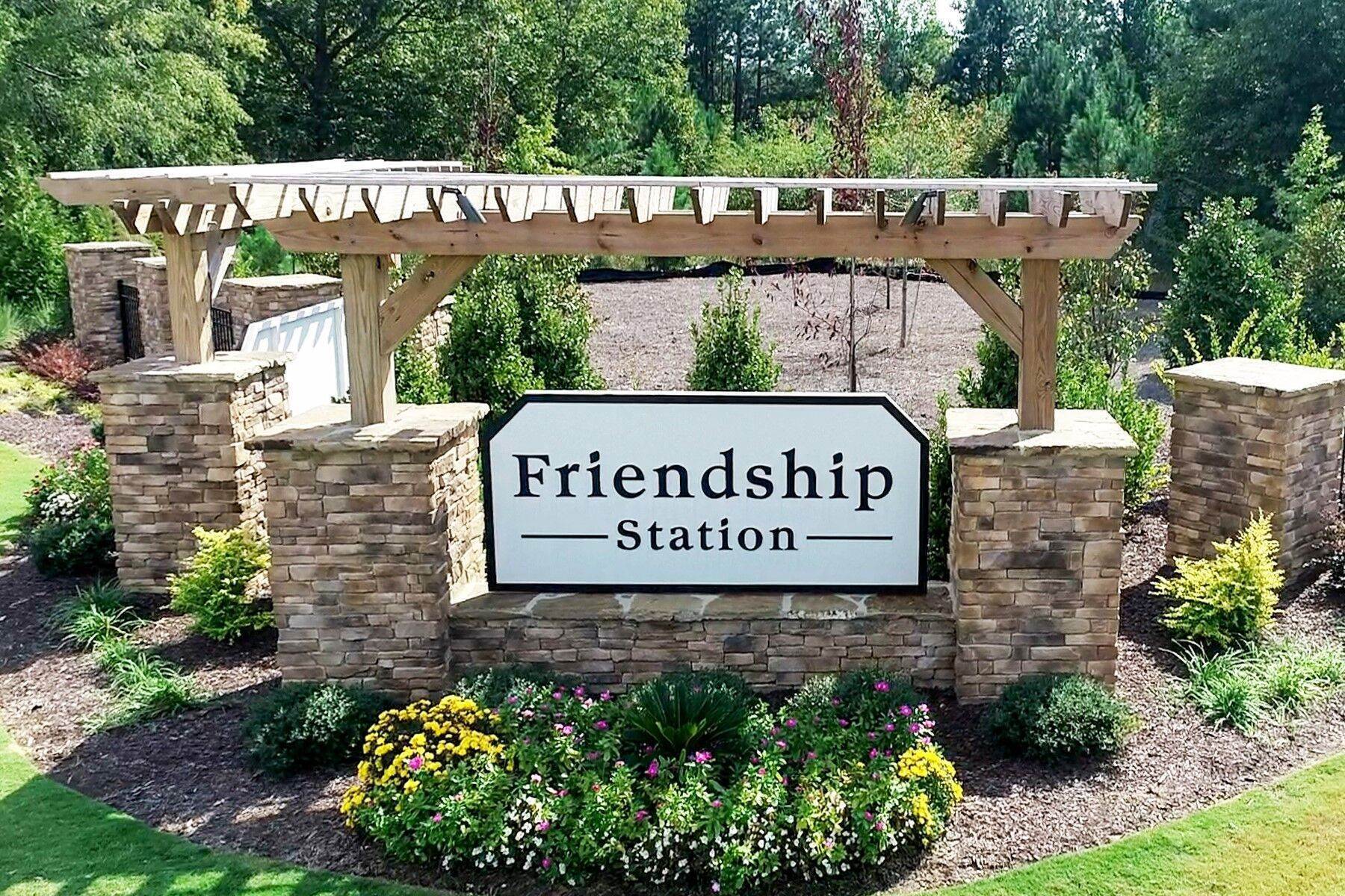 Friendship Station Gebäude bei 2253 Kettle Falls Station, Apex, NC 27502