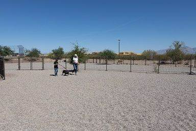 18. Saguaro Trails xây dựng tại 10240 E Lone Cactus Trail, Tucson, AZ 85747