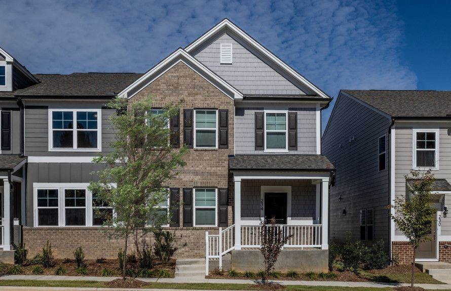 7. Parker Station xây dựng tại 956 Trestleview St, Fuquay Varina, NC 27526