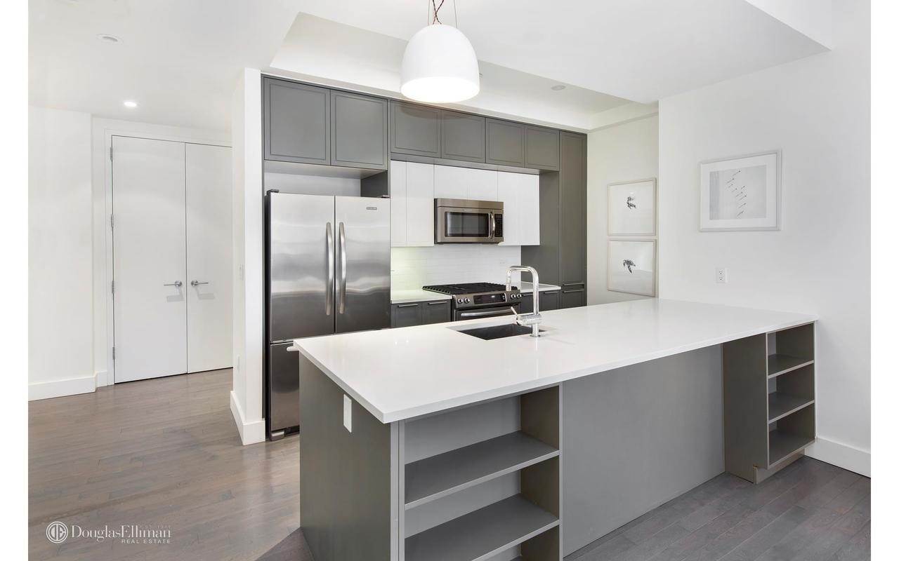 Condominium for Sale at Hell's Kitchen, Manhattan, NY 10019