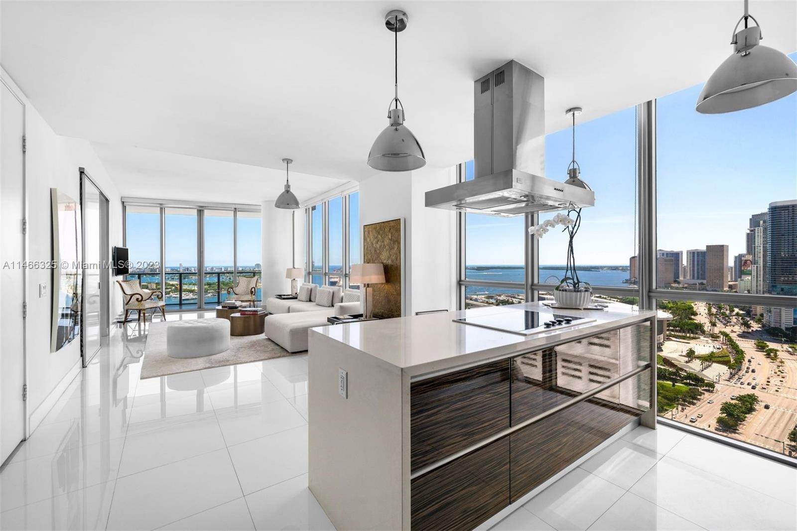 Condominium for Sale at Miami, FL 33132