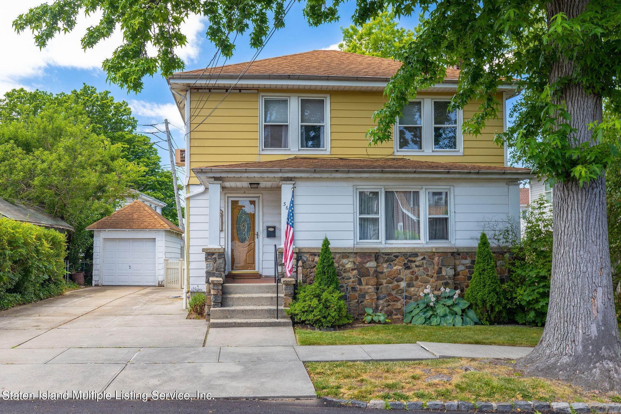 Single Family for Sale at Westerleigh, Staten Island, NY 10314