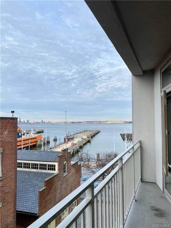 Condominium for Sale at St. George, Staten Island, NY 10301